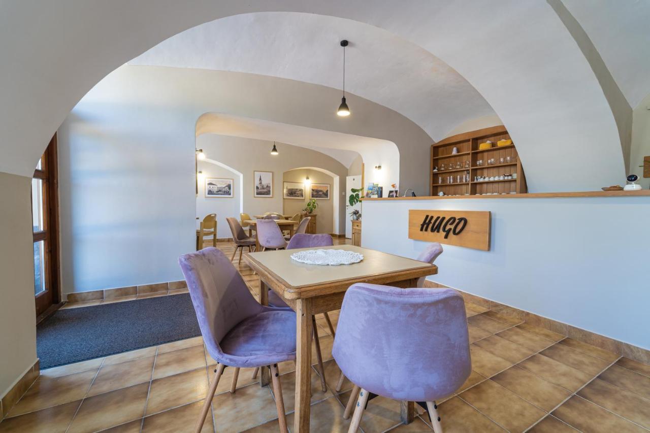 Plesivec Bed & Breakfast Hugo المظهر الخارجي الصورة