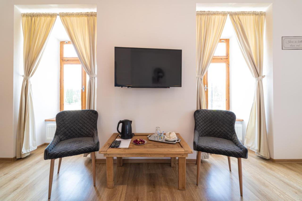 Plesivec Bed & Breakfast Hugo المظهر الخارجي الصورة
