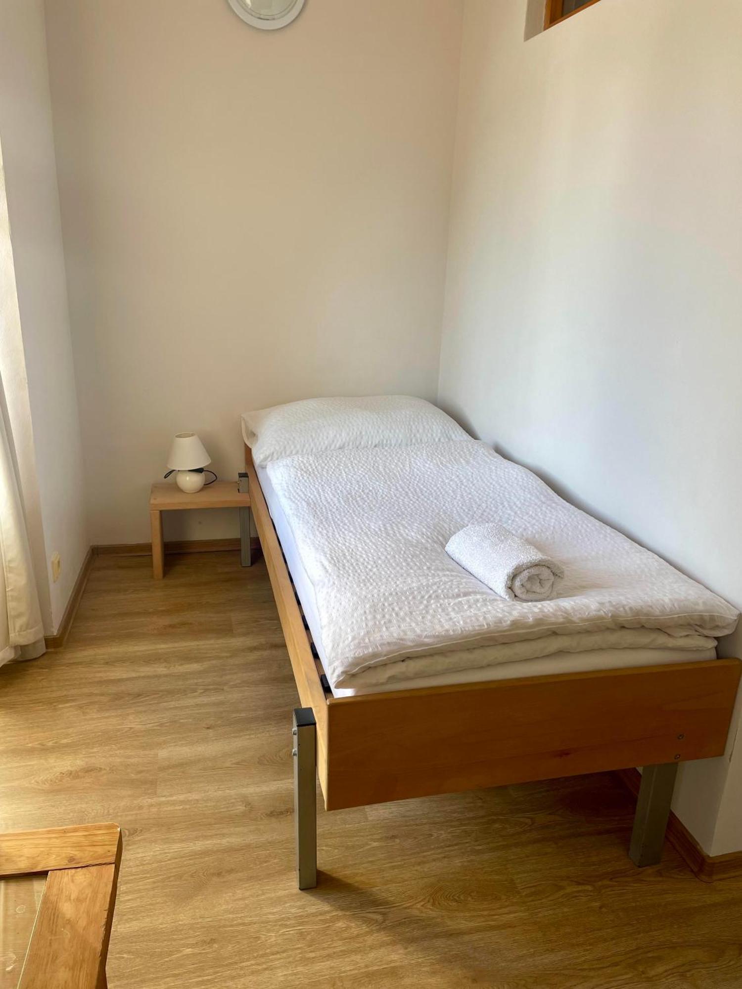 Plesivec Bed & Breakfast Hugo المظهر الخارجي الصورة